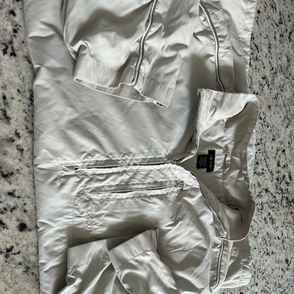 IZOD - Picture 4 of 4